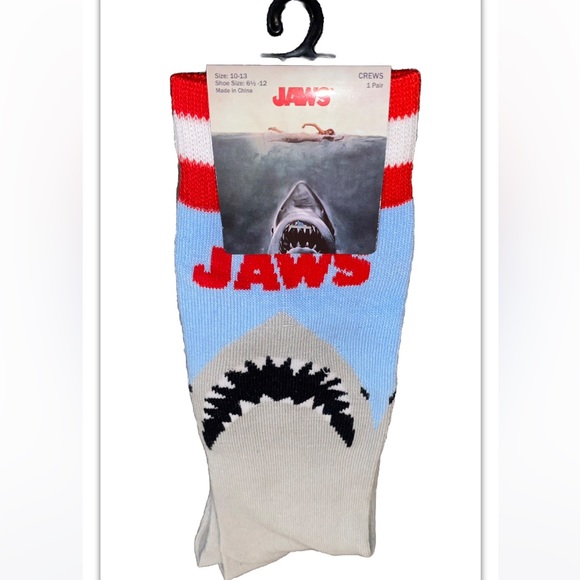 Jaws Crew Socks 1 Pair Men 6.5-12 Gray Blue Red Icon Spielberg Horror Film Shark - Picture 9 of 9